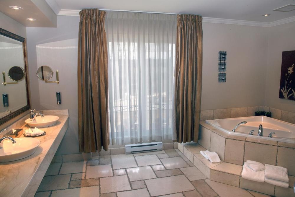 Hotel Brossard Imagen 57